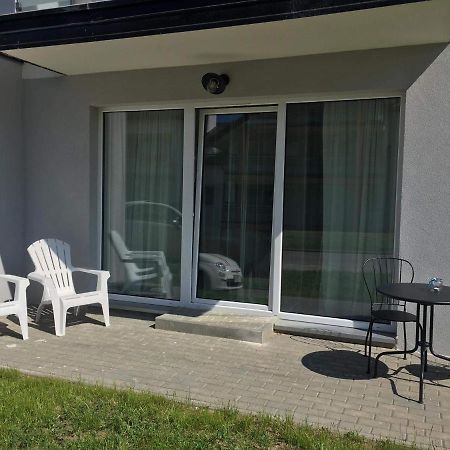 Morski Apartament Darlowko Esterno foto